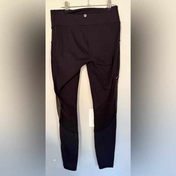 Lululemon Seek the Heat With Mesh Cutouts Leggings - Picture 3 of 5